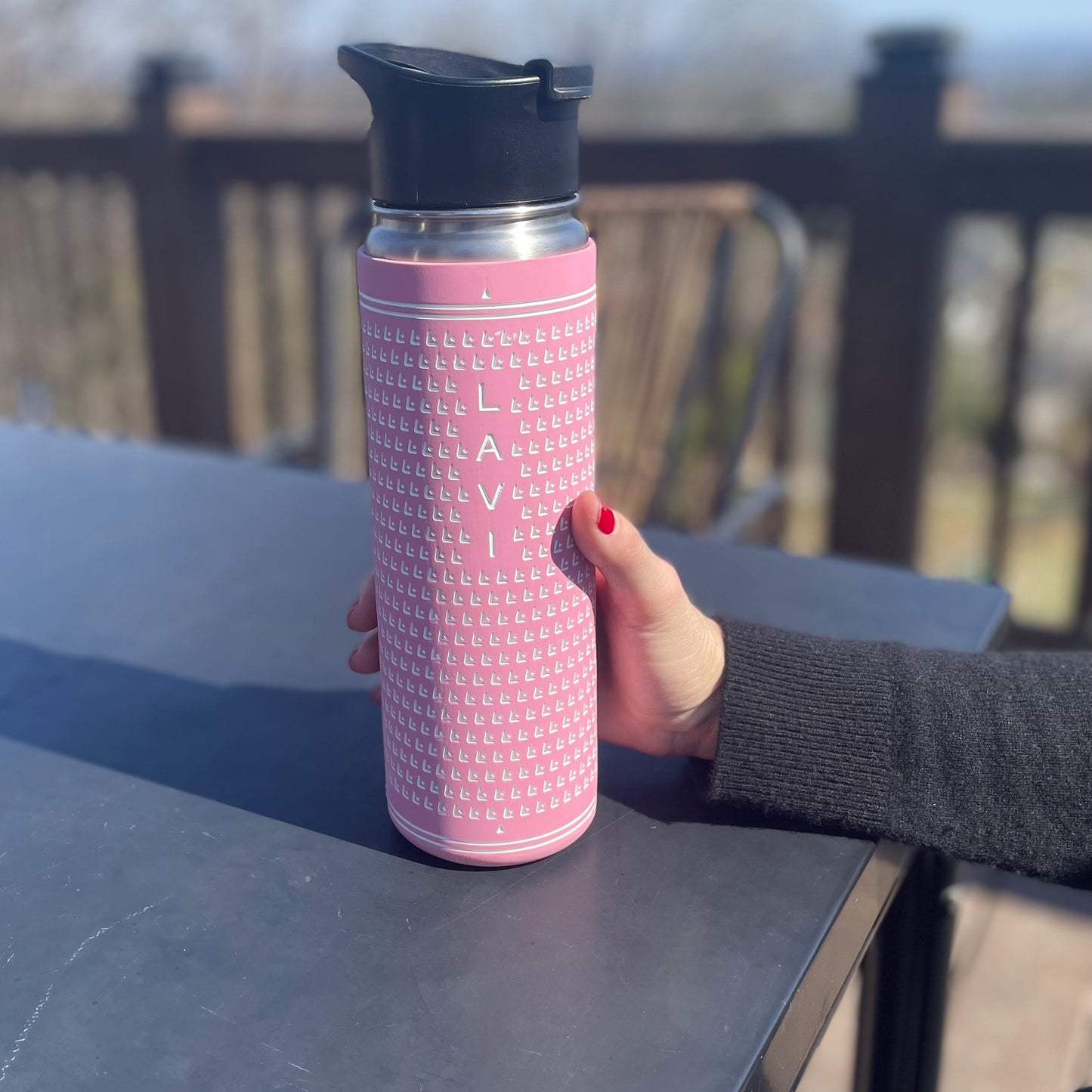 Sip LAVI Bottle | Pink Golf Grip